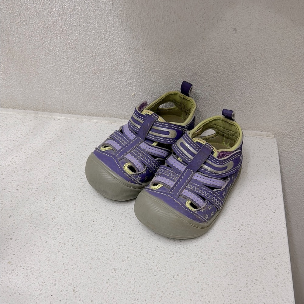 🌺 GenuineKids Baby Girl Purple and Gray Sandals. Closed toe shoes infant